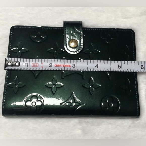 Louis Vuitton Authentic Green Vernis Agenda w/Ruler/Card Slots(Date Code:SP1160) - Picture 9 of 14